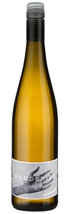 HandgriffSauvignonBlanc2024vonSchroth|weinfreunde.de